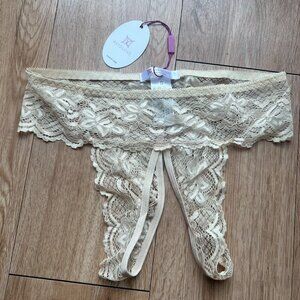 Avidlove Sexy underwear for women lace panties briefs low rise crotchless thong